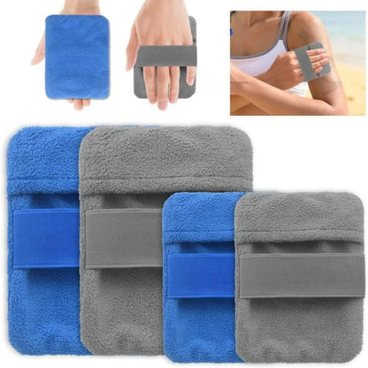 Sand-off pouch beach sand remover