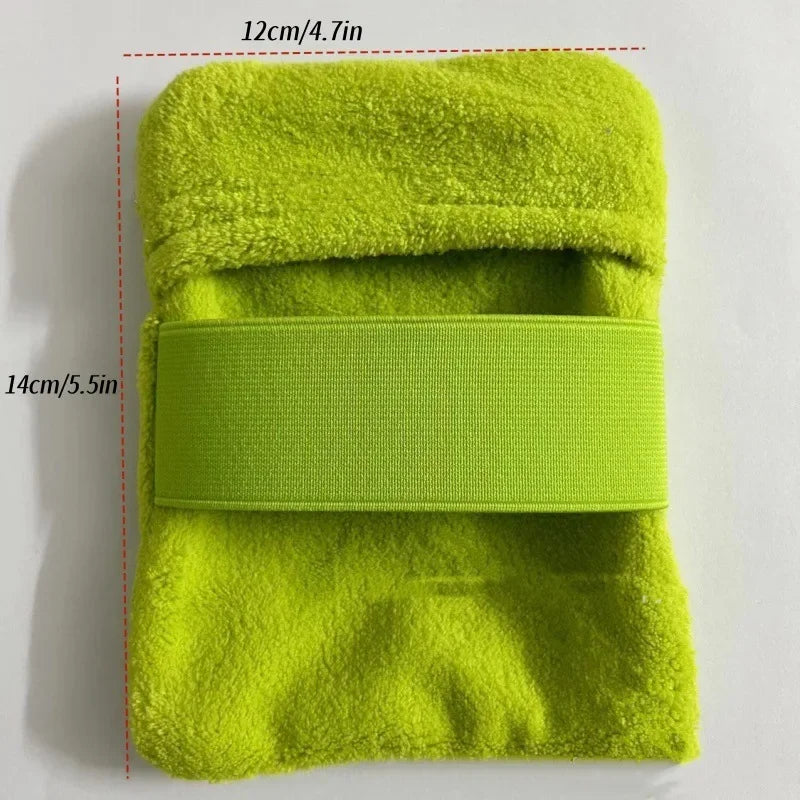 Sand falling away after pouch use